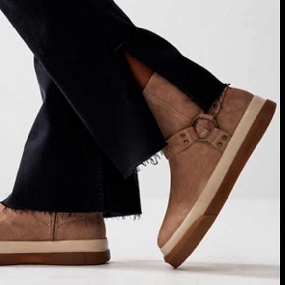 New ▶️ Free People ◀️ Bodhi Harness Sneaker Bootie Suede Size 6.5